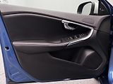 Volvo V40 T3 R-DESIGN AUT REZERVACE - náhled 16