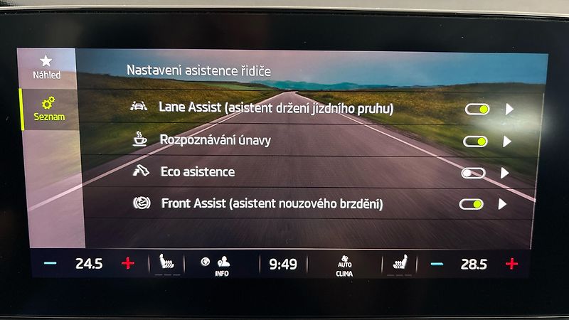 Škoda Octavia 2.0 TDI DSG Style Combi - fotka 23 z 27