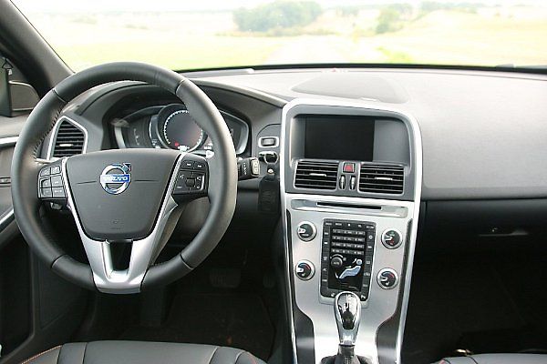 Volvo XC60.