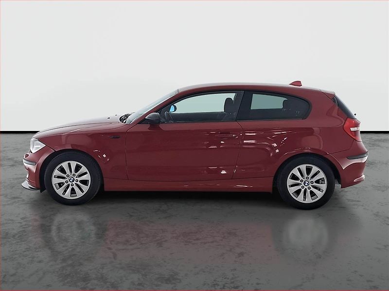 BMW Řada 1 (2009) 116i, jezdí výborně - fotka 3 z 17