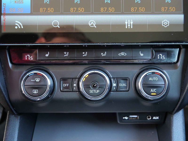 Škoda Octavia (2014) 2.0 TDi, ČR, servis.kniha - fotka 14 z 21