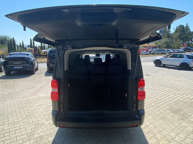 Peugeot Traveller (2026) Allure L3 2.2 BHDi 180 EAT8 - fotka 7 z 36