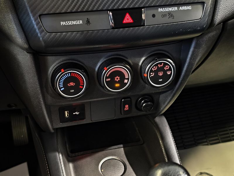 Mitsubishi ASX 1.6 MIVEC 86kW 1. majitel ČR - fotka 15 z 17