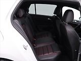 Volkswagen Golf 2,0 TSI GTI 180kW Performance - náhled 12
