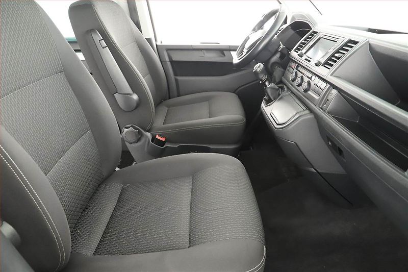 Volkswagen Multivan (2018) 2.0 TDI - fotka 7 z 18