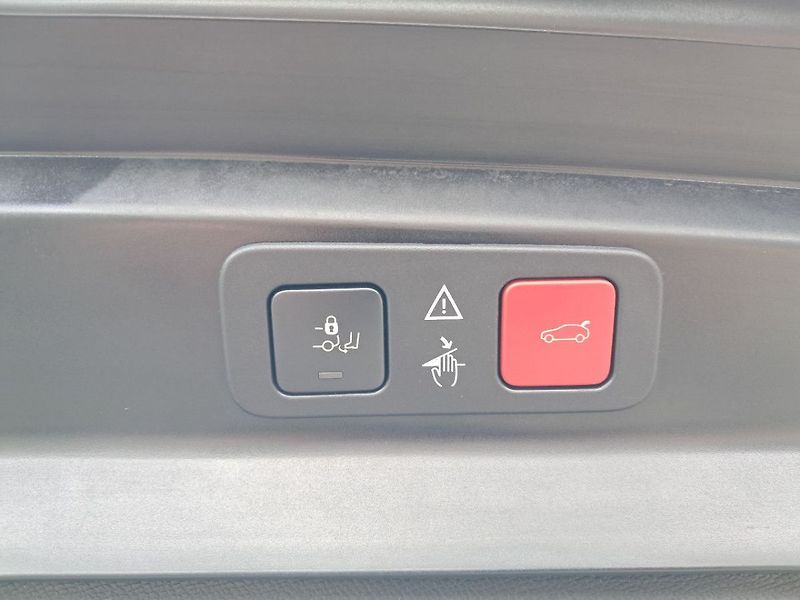 Peugeot 5008 5008 ALLURE PACK BlueHDi 130 S - fotka 6 z 16