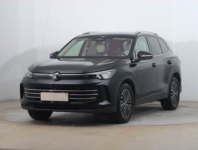 Volkswagen Tiguan (2024) 2.0 TDI - fotka 2 z 23