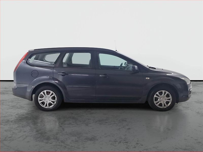 Ford Focus (2007) 1.6 TDCi, Eko.zaplacen, Tažné - fotka 6 z 15