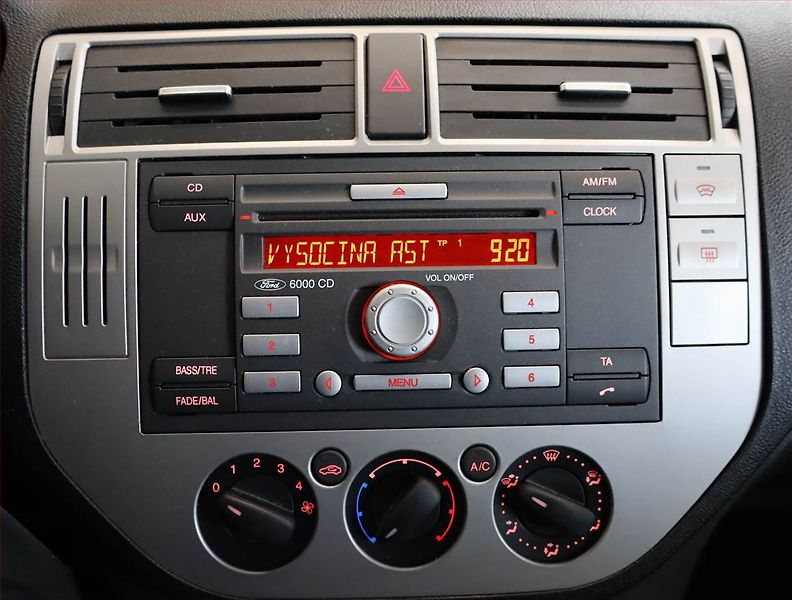 Ford C-MAX (2010) 1.6 TDCi, po STK, Tažné - fotka 12 z 17