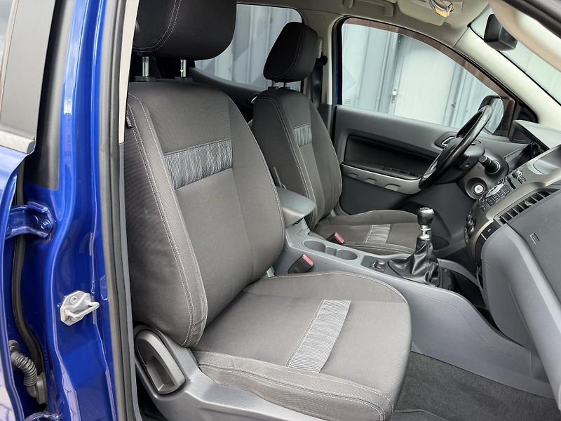 Ford Ranger 2,2 TDCI 4WD *SUPER CENA* - fotka 19 z 23