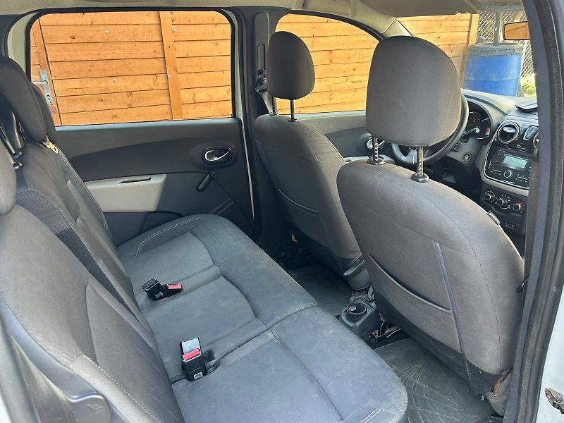 Dacia Lodgy (2014) 1.6 benzin, tazne, 60kW - fotka 6 z 9