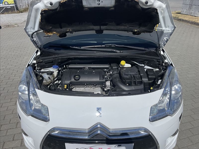 Citroën DS3 1,4 i 70kw Klimatronic ESP, Te - fotka 22 z 33