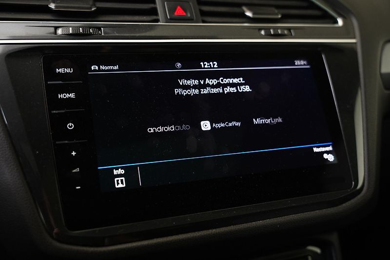 Volkswagen Tiguan Allspace - fotka 19 z 30