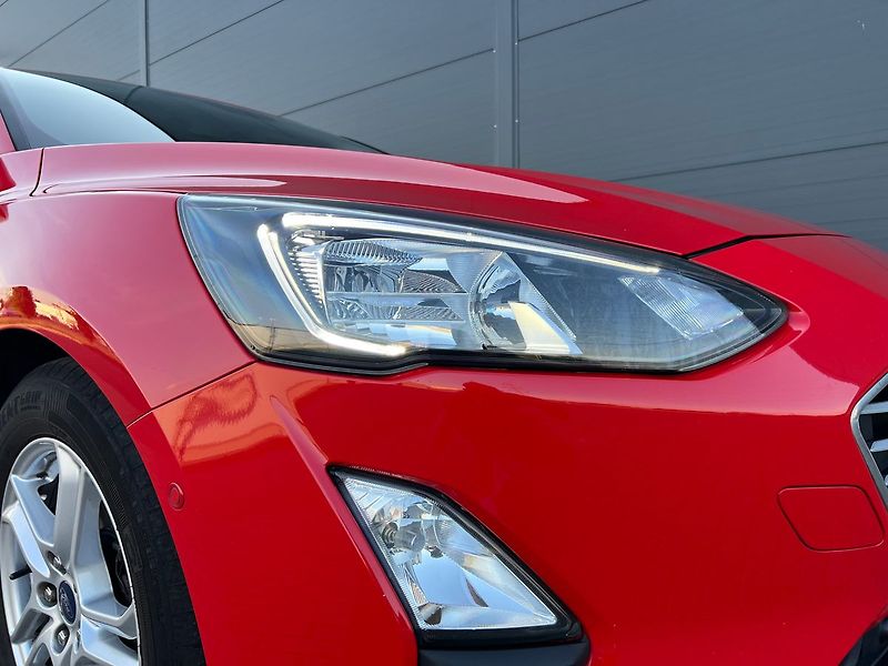 Ford Focus (2021) 1.0 EcoBoost-P.KAMERA - fotka 10 z 49