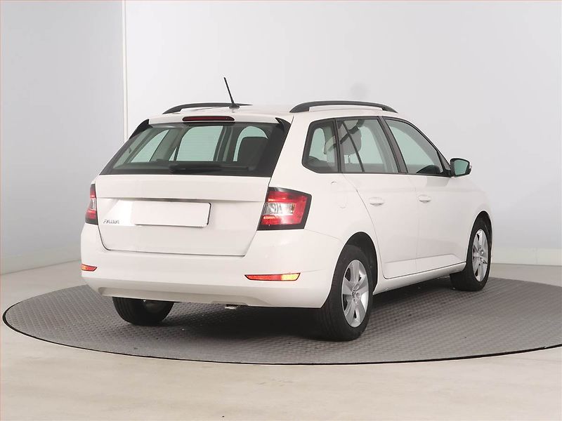 Škoda Fabia (2020) 1.0 TSI, ČR,1.maj - fotka 5 z 14