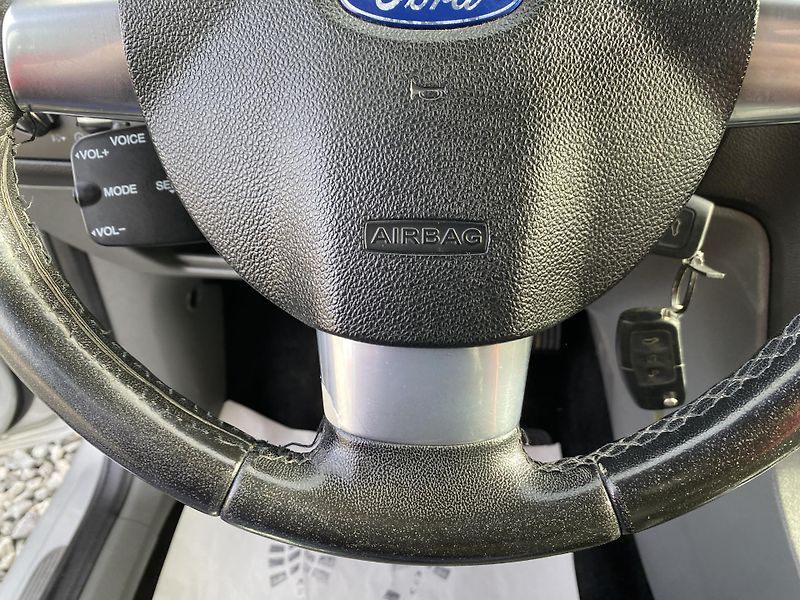 Ford Focus 2.0i 145PS LPG FORD COMBI TOP! - fotka 160 z 170
