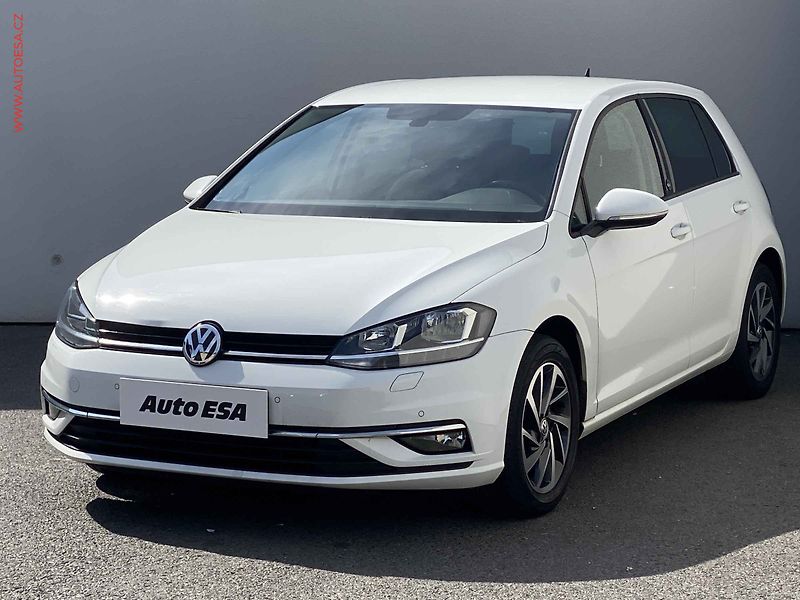 Volkswagen Golf (2017) 1.0 TSi, Sound, DSG, +kola - fotka 3 z 18
