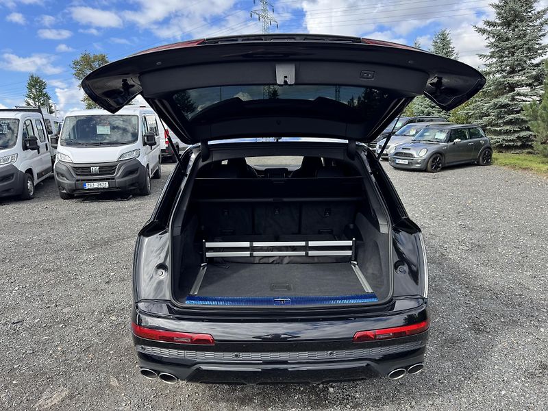 Audi SQ7 SQ7,373kw,7míst,ČR-1.maj. - fotka 9 z 51