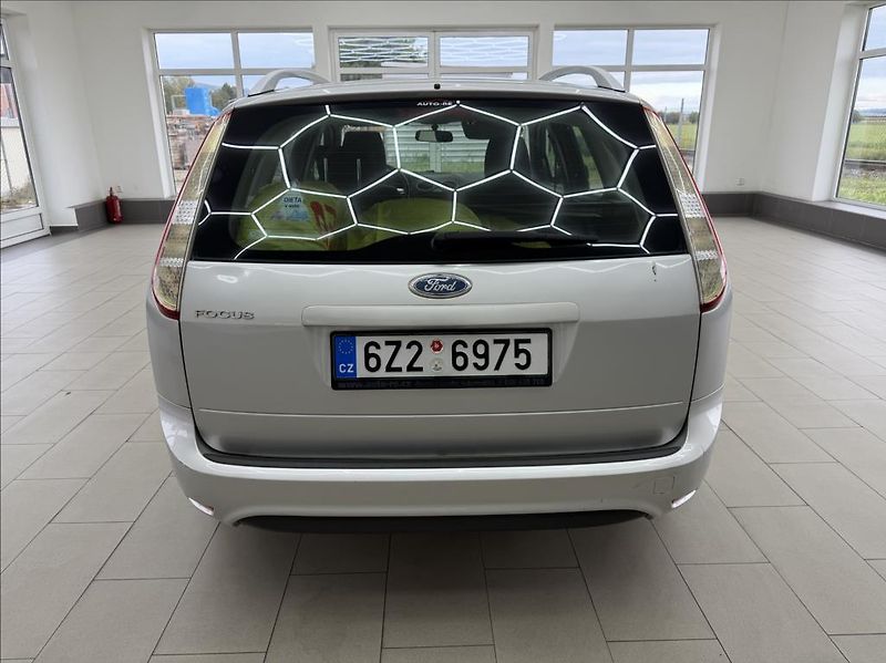 Ford Focus 1,6 i, Klima, 16V, 74kw, - fotka 4 z 24