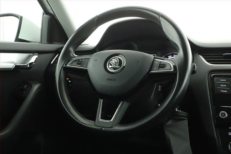 Škoda Octavia (2019) Ambition 1.6 TDI, ČR,1.maj - fotka 8 z 18