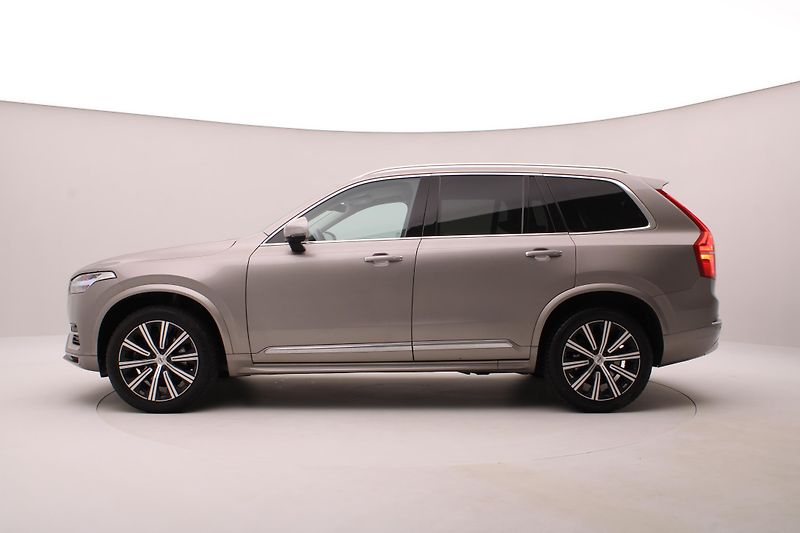 Volvo XC90 B5 AWD INSCRIPTION REZERVACE - fotka 10 z 49