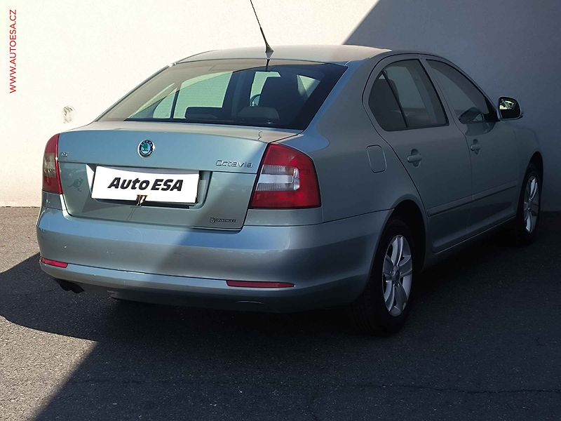 Škoda Octavia (2009) 1.4TSi, ČR, servis.kniha - fotka 4 z 17