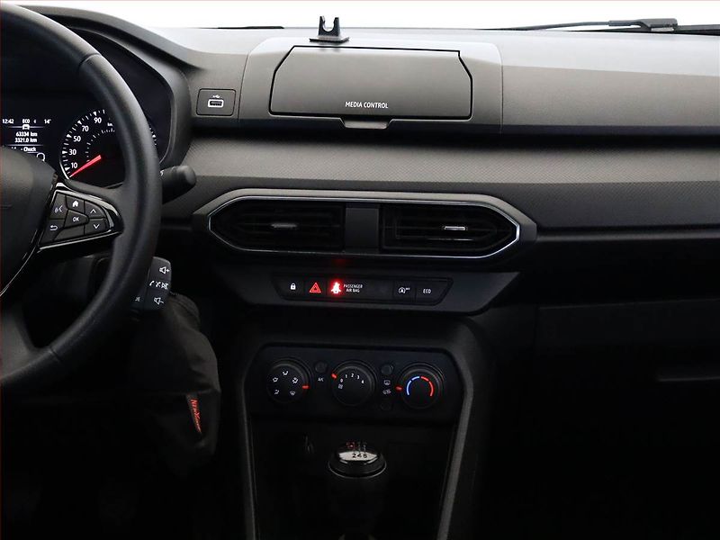 Dacia Sandero (2022) 1.0 TCe, LPG, ČR,1.maj - fotka 9 z 11