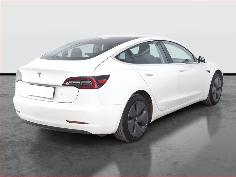 Tesla Model 3 (2019) Std Range Plus 55kWh, SoH 79% - fotka 5 z 22