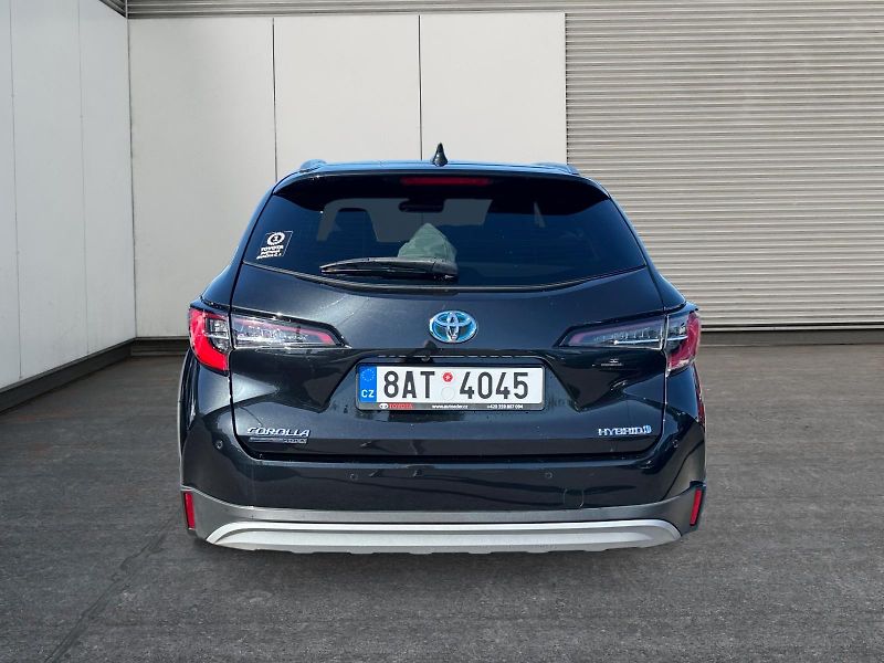 Toyota Corolla (2021) TREK 1.8HYBRID 72kW CZ DPH - fotka 5 z 11