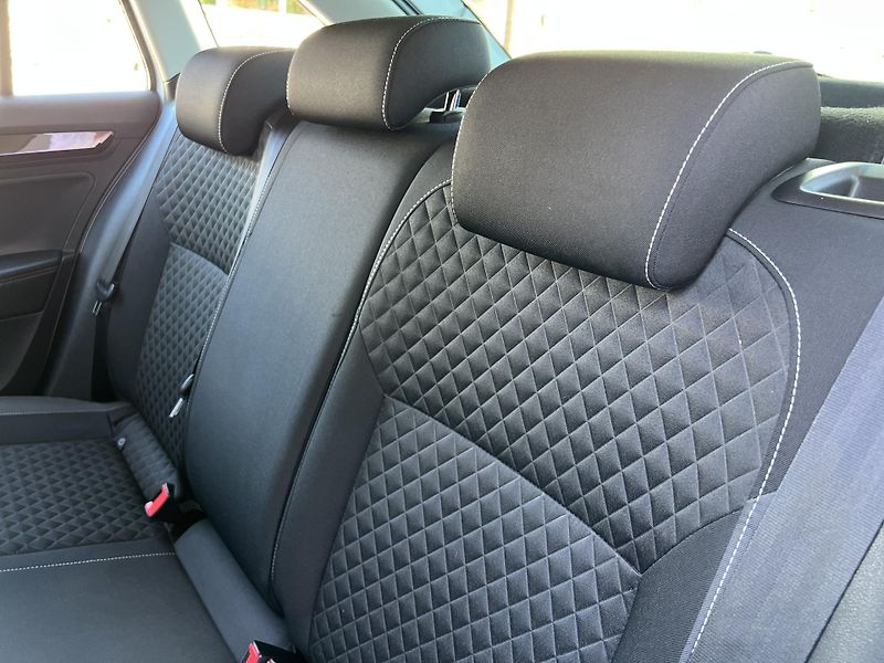 Škoda Rapid Spaceback 1.0TSi 81kw KAMERA - fotka 26 z 44