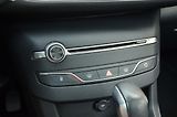 Peugeot 308 (2017) SW 1.2 96kW Allure / AUTOMAT - náhled 27
