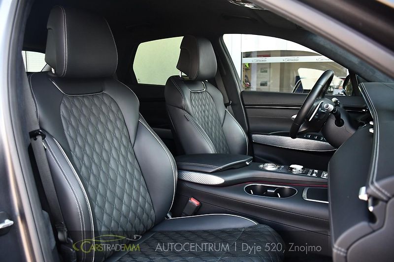 Genesis GV70 2.5T AWD AT8 LUXURY LINE - fotka 17 z 58