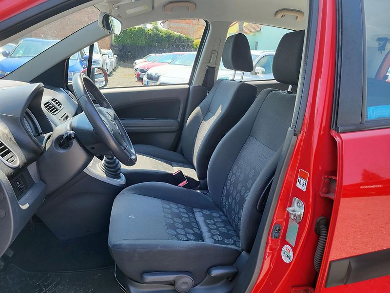 Suzuki Splash 1.2 i 63kW GL/AC - fotka 7 z 39