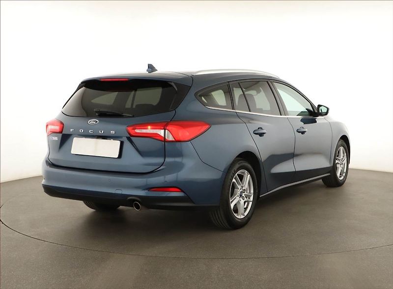 Ford Focus (2021) 1.0 MHEV, ČR,1.maj - fotka 5 z 13