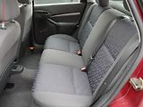 Ford Focus (2001) 1.6i, AC, el. výbava - náhled 10