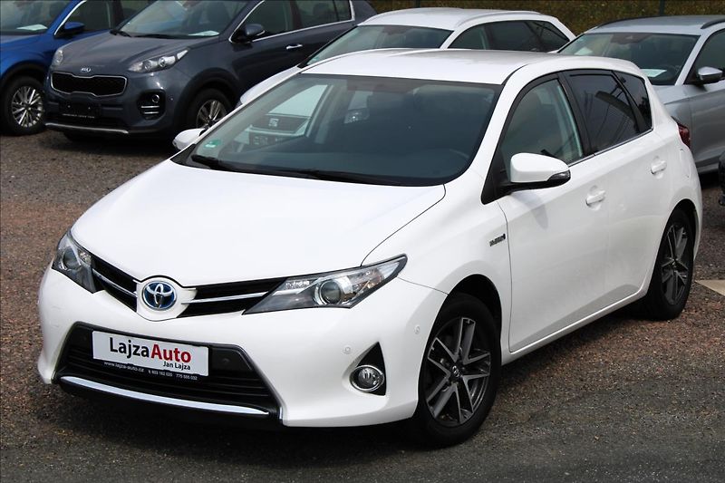 Toyota Auris 1,8 HYBRID KAMERA, SERVISKA - fotka 34 z 34