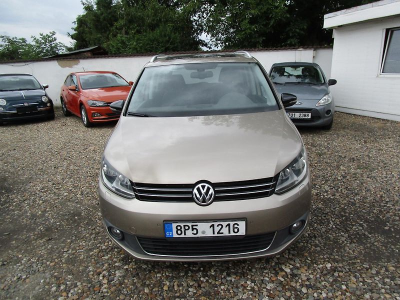 Volkswagen Touran 2,0TDI-103KW-NOVÁ STK - fotka 2 z 17