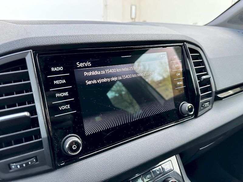 Škoda Karoq (2024) 1.5 TSI 110kW Sportline DSG - fotka 18 z 31