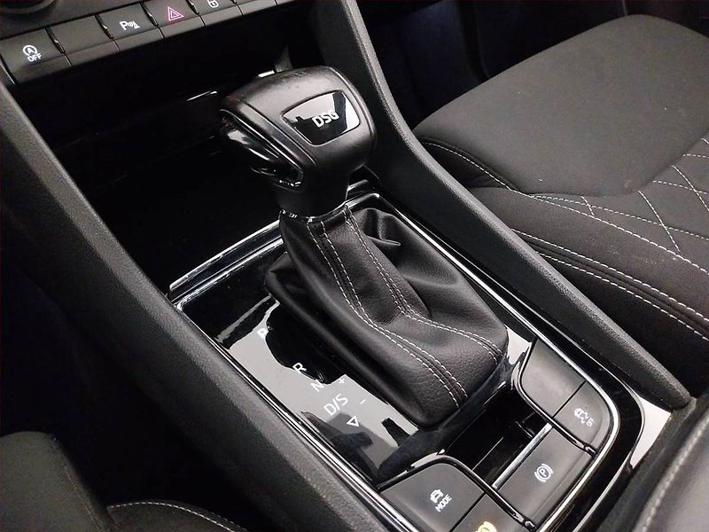 Škoda Karoq (2019) Sportline 1.6 TDI, Automat - fotka 13 z 21