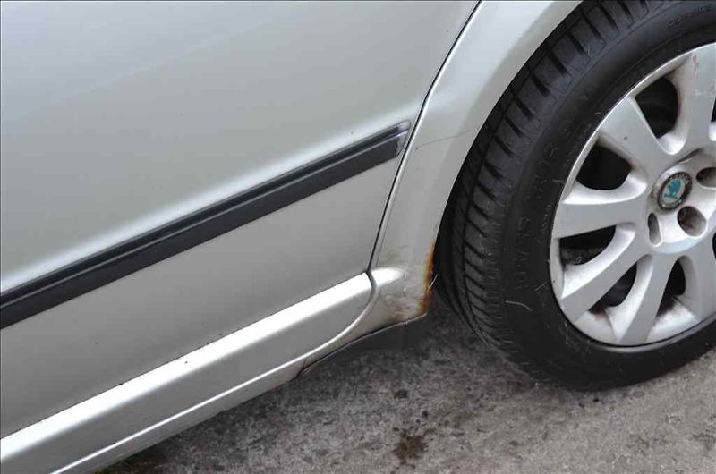 Škoda Superb (2007) 2,5 TDI - fotka 12 z 31