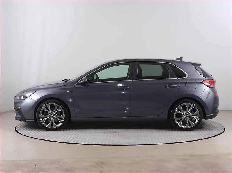 Hyundai i30 (2019) N-Line 1.4 T-GDI, Serv.kniha - fotka 3 z 15