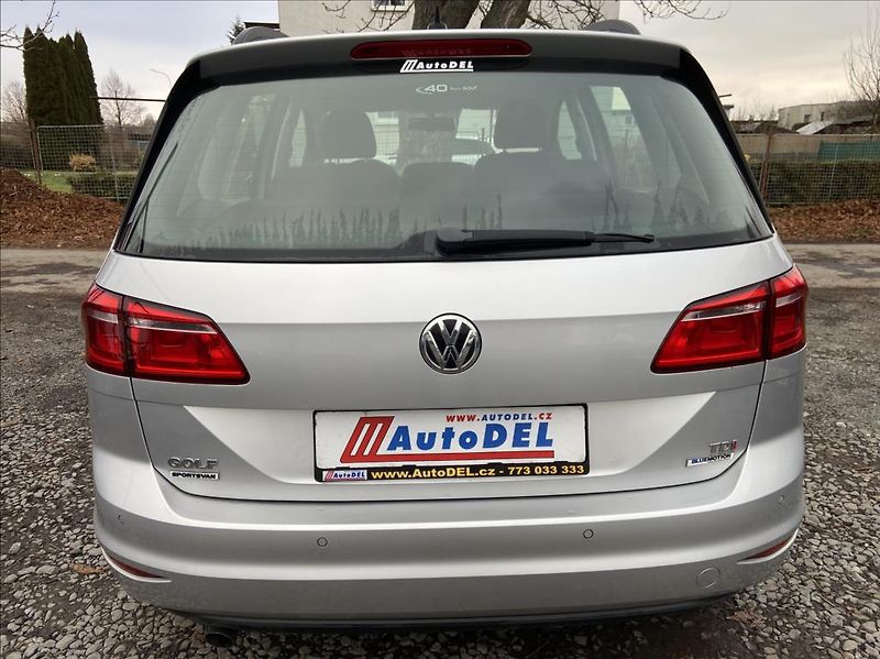 Volkswagen Golf Sportsvan 1,6 TDi 81kW  Serviska,Navigac - fotka 5 z 46