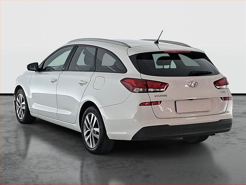 Hyundai i30 (2018) 1.4 T-GDI, ČR,1.maj - fotka 4 z 16