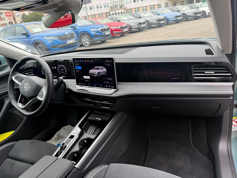 Volkswagen Passat Elegance 2.0 TDI 110 kW DSG Va - fotka 11 z 25