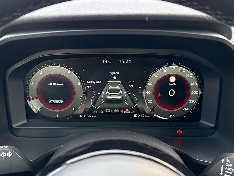 Nissan Qashqai MHEV N-Connecta - fotka 11 z 27