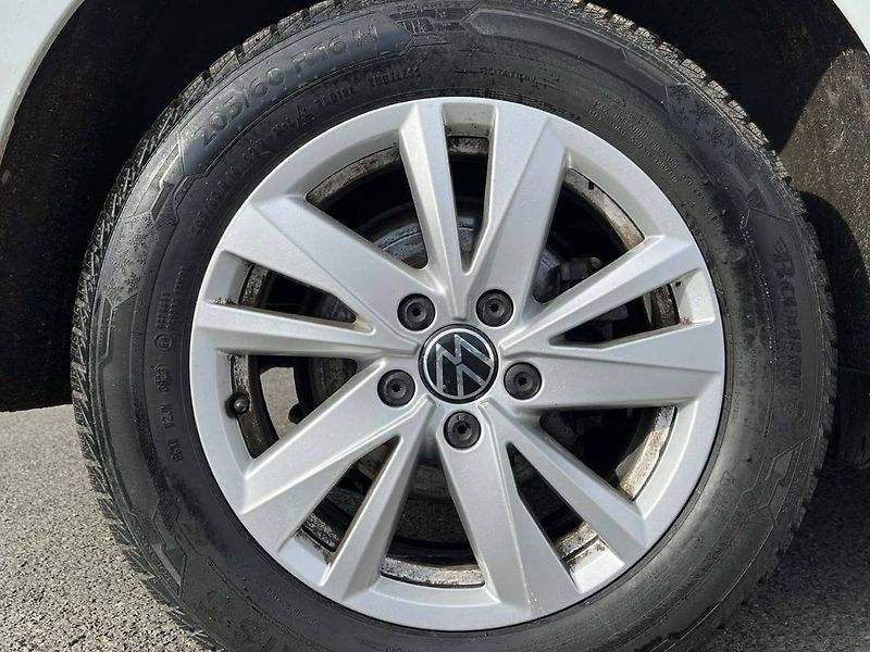 Volkswagen Touran (2021) 1.5 TSI DSG Comfortline - fotka 10 z 20