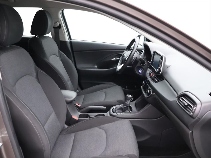 Hyundai i30 1,0 T-GDI 88kW Style DCT CZ DP - fotka 12 z 35