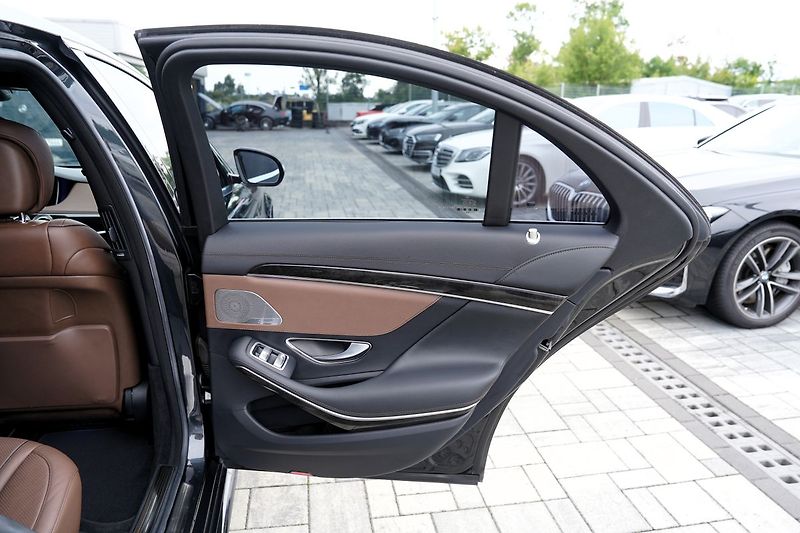 Mercedes-Benz Třídy S 350d AMG/Burmester/260 PS - fotka 22 z 47