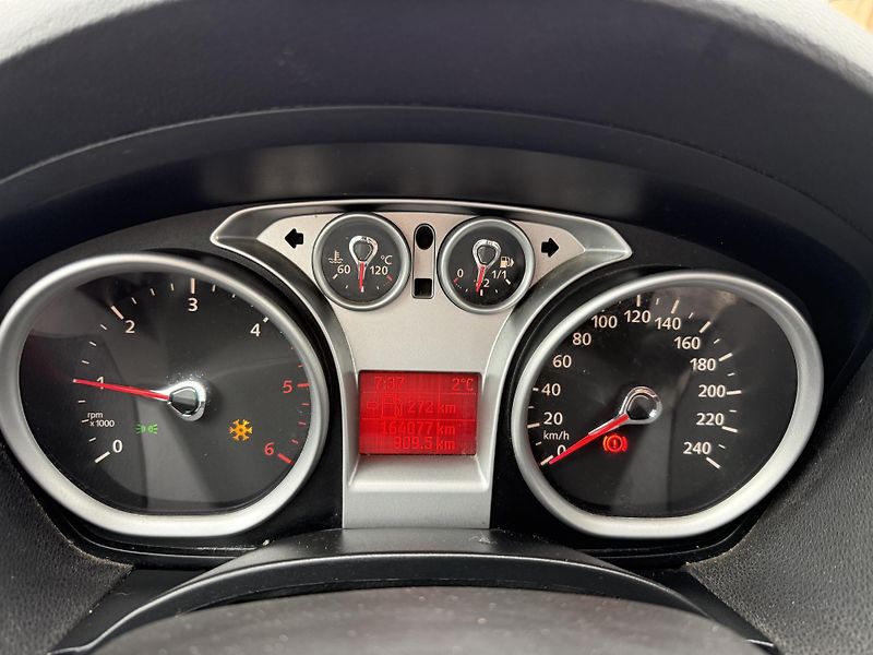 Ford C-MAX 1.8i 92kw - fotka 2 z 3