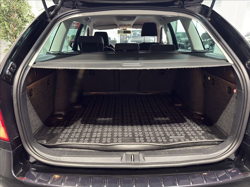 Škoda Octavia 1,4   TSI 90KW CARPLAY XENON - fotka 25 z 33